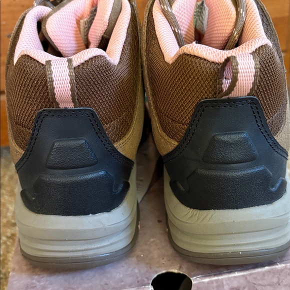 Skechers Women's Brown and Pink Athletic Shoes - Picture 4 of 4